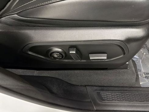 Used 2022 Jeep Grand Cherokee L Limited w/ Luxury Tech Group II image 22