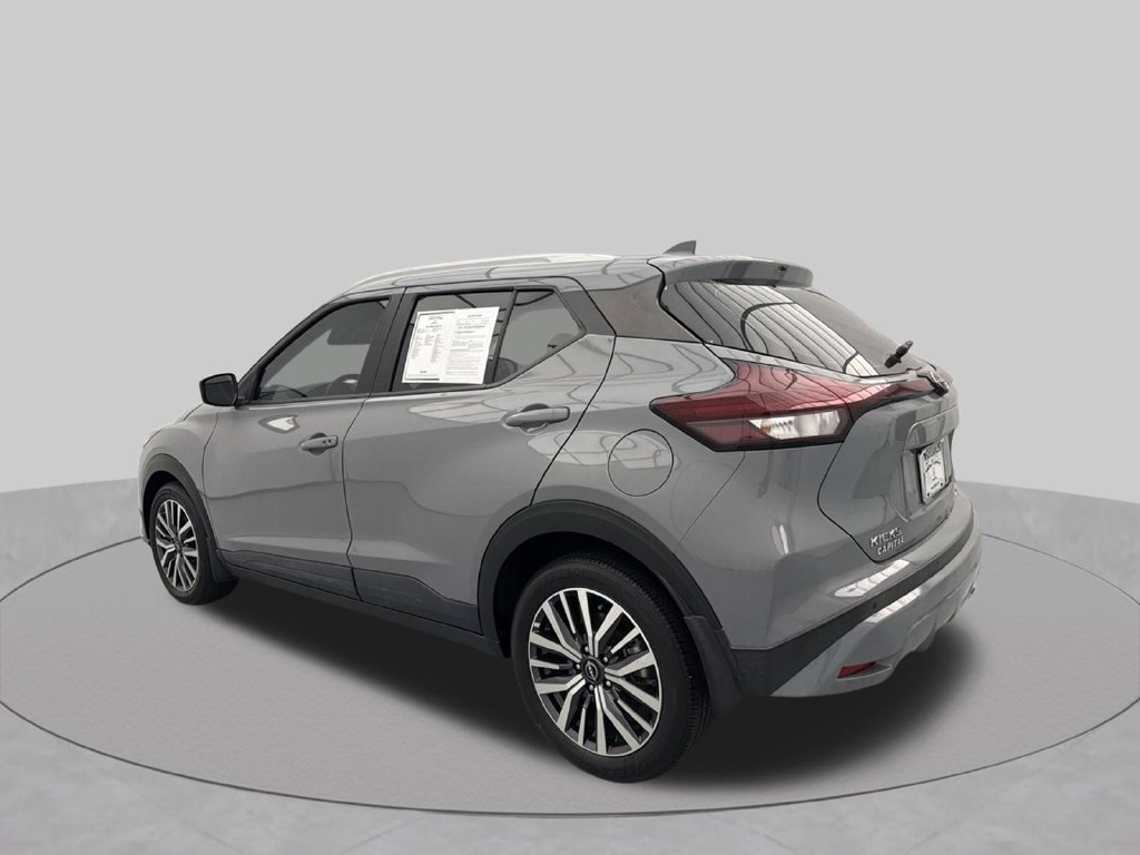 Used 2023 Nissan Kicks SV FWD image 5
