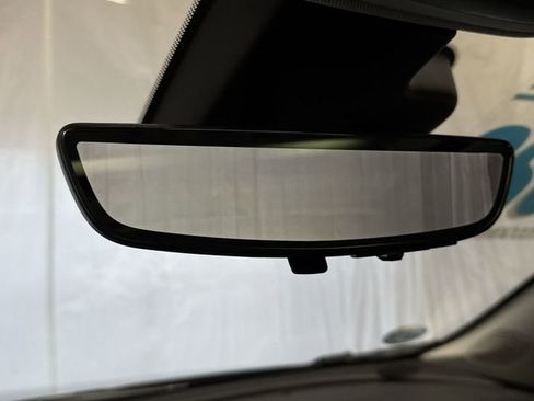 Certified 2023 Chevrolet Bolt EUV Premier w/ Sun & Sound Package FWD image 18