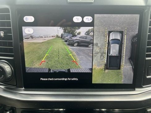 New 2026 Ford F250 Lariat w/ Black Appearance Package image 25