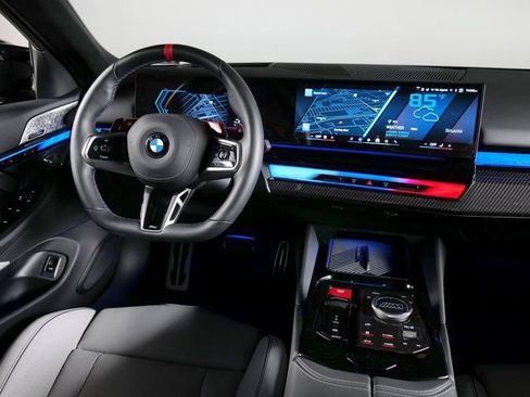 Used 2026 BMW M5 w/ Carbon Package AWD/4WD image 15