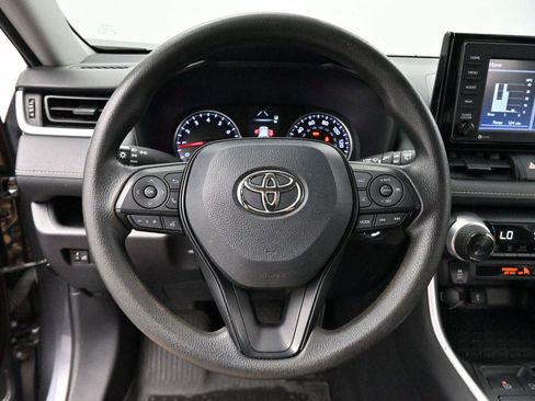 Used 2022 Toyota RAV4 XLE AWD/4WD image 14