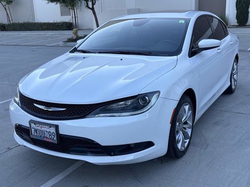 Used 2015 Chrysler 200 S w/ Navigation & Sound Group I image 7