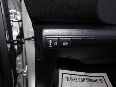 Used 2024 Toyota Corolla LE image 21