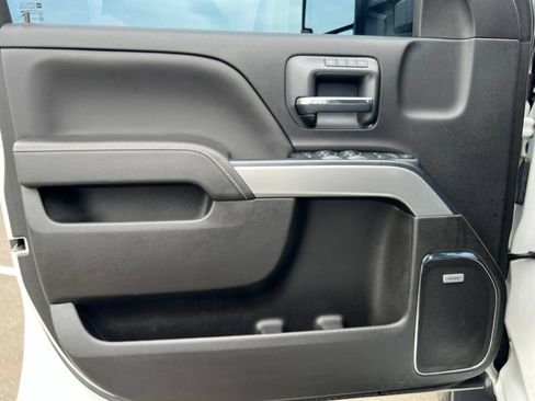 Used 2018 Chevrolet Silverado 2500 LTZ w/ Vortec Plus Package AWD/4WD image 22