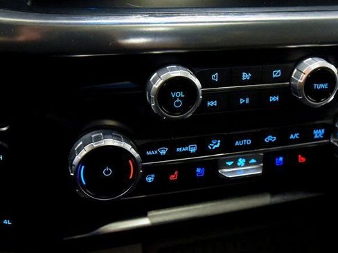 Used 2023 Ford F150 Lariat w/ Equipment Group 502A High image 18