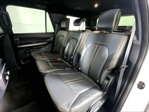 Used 2022 Ford Expedition Platinum RWD image 30