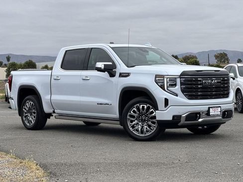 New 2026 GMC Sierra 1500 Denali Ultimate w/ LPO, Black Badging Package AWD/4WD image 1