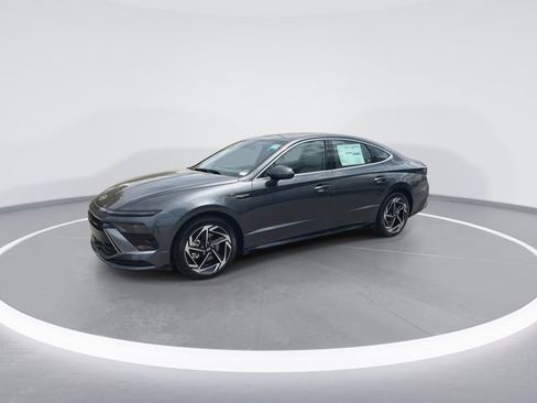 New 2026 Hyundai Sonata SEL FWD image 4