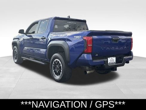 Used 2025 Toyota Tacoma TRD Off-Road AWD/4WD image 6