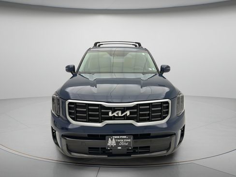 Used 2025 Kia Telluride S AWD/4WD image 2