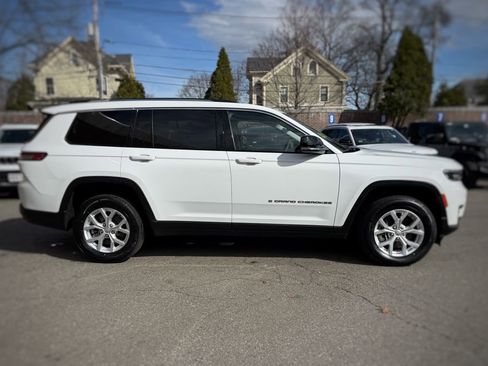 Used 2023 Jeep Grand Cherokee L Limited AWD/4WD image 4
