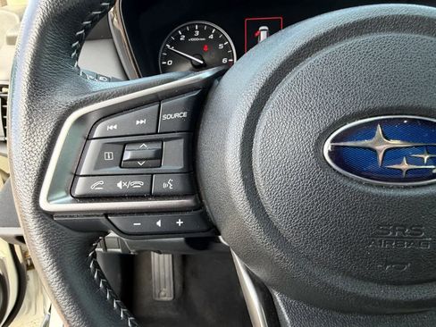 Used 2023 Subaru Outback Premium image 29