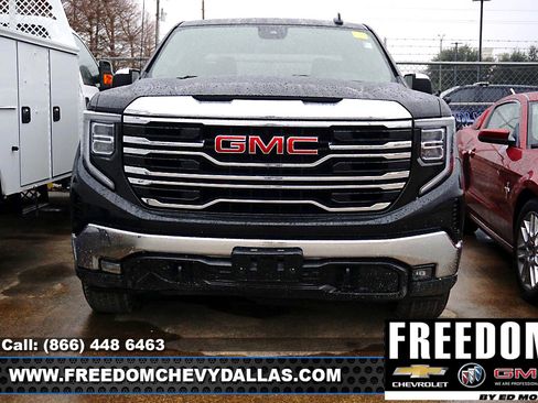 Certified 2024 GMC Sierra 1500 SLT image 3