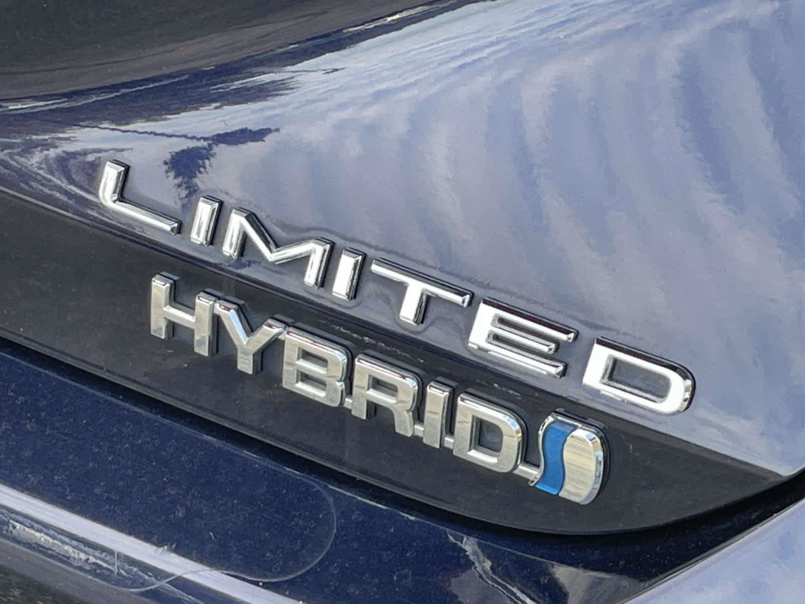 Used 2021 Toyota Avalon Limited FWD image 14