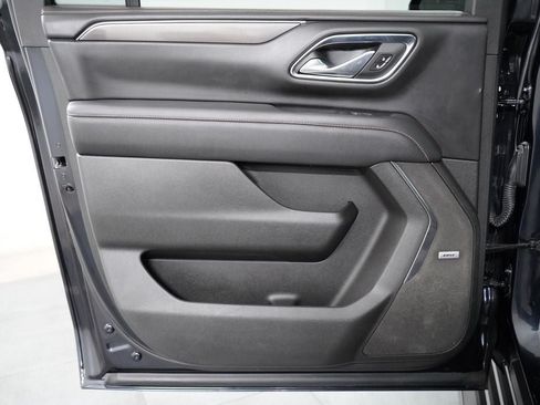 Used 2023 GMC Yukon XL AT4 AWD/4WD image 33
