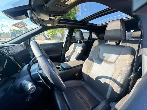 Used 2023 Lexus RX 350 FWD w/ Cold Area Package image 11