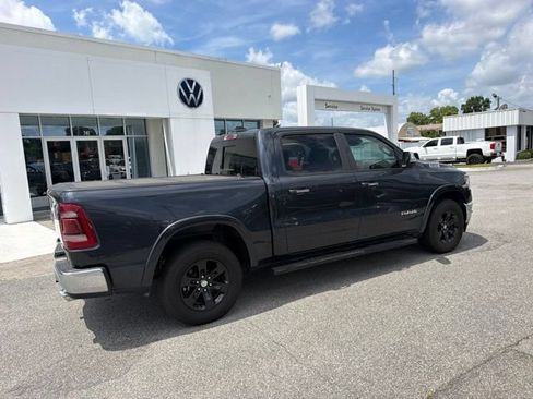 Used 2022 RAM 1500 Laramie AWD/4WD image 3