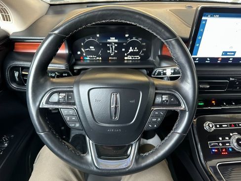 Used 2022 Lincoln Nautilus Reserve w/ Equipment Group 201A image 2