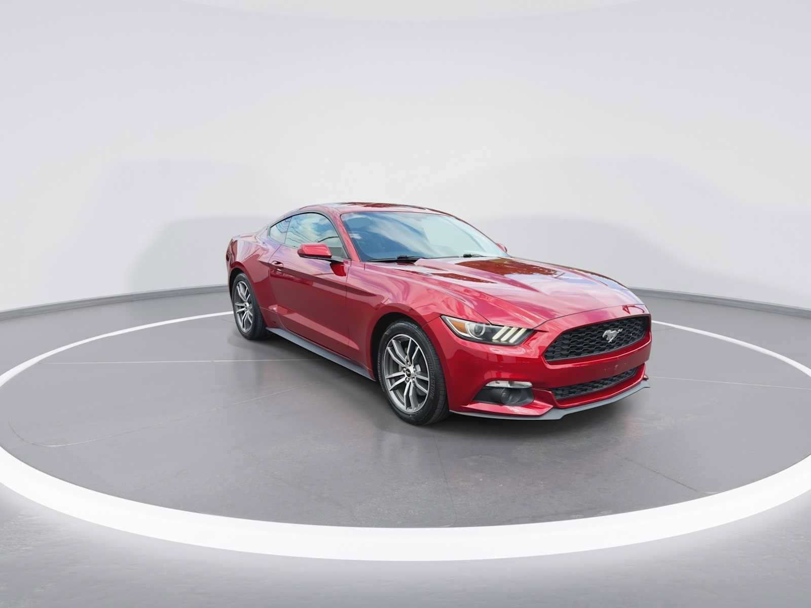 Used 2016 Ford Mustang Coupe RWD image 2