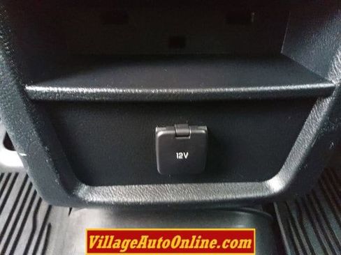 Used 2020 Ford Edge SE image 38