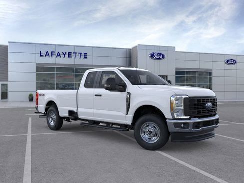New 2026 Ford F250 XL w/ XL Chrome Package image 7