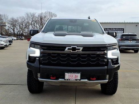 Used 2024 Chevrolet Silverado 1500 ZR2 w/ Technology Package image 7