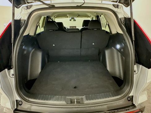 Used 2025 Honda CR-V LX image 29