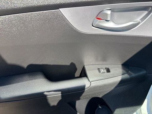 Used 2023 Kia Forte LXS w/ LXS Technology Package FWD image 29