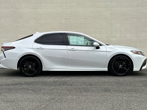 Used 2021 Toyota Camry XSE w/ Carpet Mat Package (TMS) FWD image 3