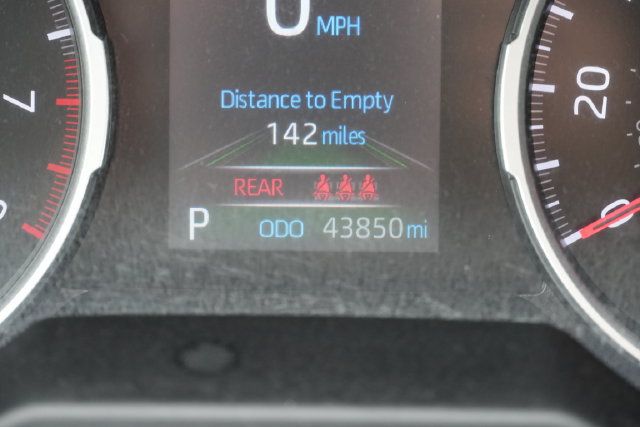 Used 2021 Toyota RAV4 LE FWD image 29