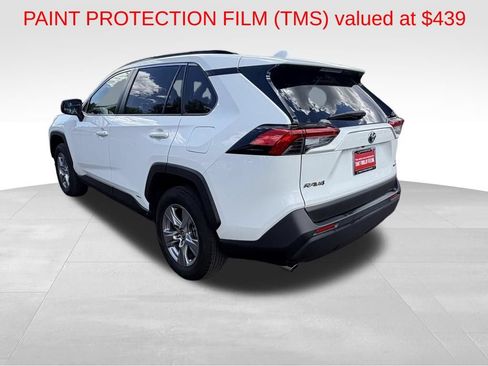 Used 2023 Toyota RAV4 LE AWD/4WD image 5