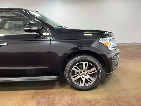 Used 2024 Ford Expedition Max Limited AWD/4WD image 31