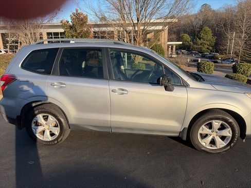 Used 2015 Subaru Forester 2.5i Premium w/ Popular Package #1 image 9