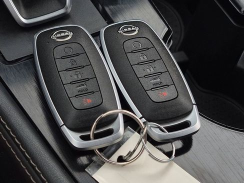 Used 2023 Nissan Rogue SL w/ SL Premium Package FWD image 41