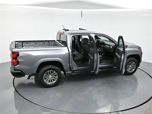 Used 2024 Chevrolet Colorado LT w/ LT Convenience Package III image 42