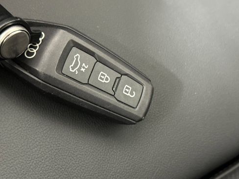 Used 2025 Audi Q5 Premium Plus w/ Premium Plus AWD/4WD image 25
