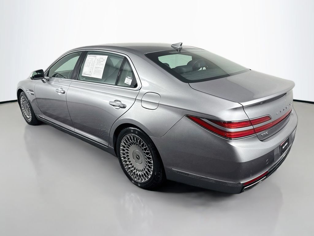 Used 2020 Genesis G90 3.3T Premium RWD image 7