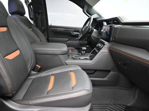Used 2023 GMC Sierra 1500 AT4 w/ AT4 Premium Package AWD/4WD image 26