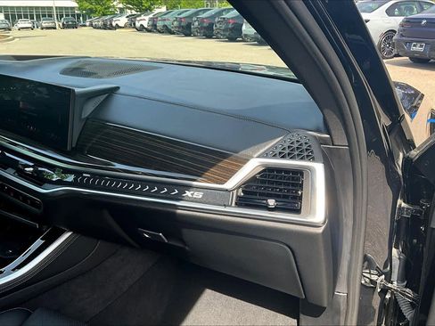 Used 2024 BMW X5 xDrive50e AWD/4WD image 18