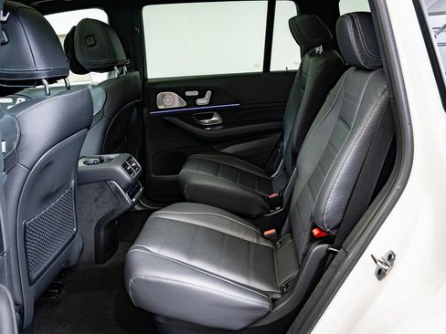 New 2026 Mercedes-Benz GLS 450 4MATIC image 35