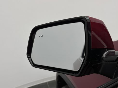 Used 2019 Chevrolet Traverse LT w/ LT Premium Package FWD image 13