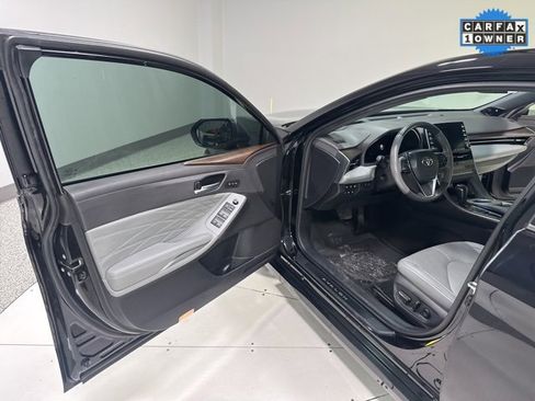 Used 2022 Toyota Avalon Limited w/ Advanced Safety Package image 8