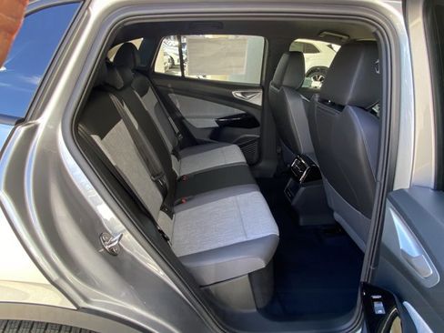 New 2026 Volkswagen ID.4 Pro AWD/4WD image 32