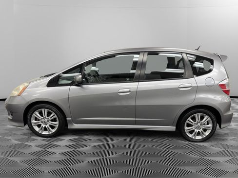 Used 2010 Honda Fit Sport image 2