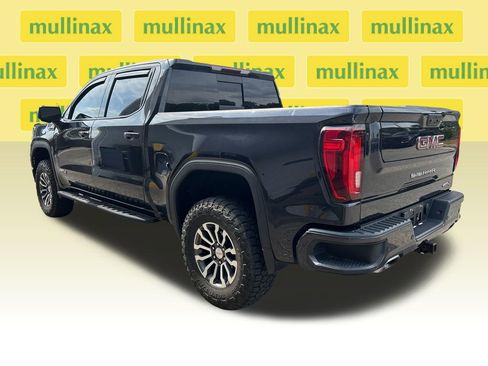 Used 2023 GMC Sierra 1500 AT4 w/ AT4 Premium Package AWD/4WD image 3
