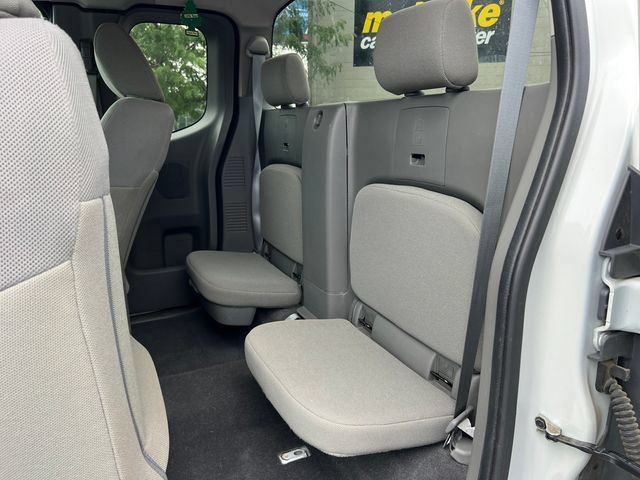 Used 2019 Nissan Frontier S RWD image 5