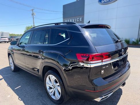 Used 2023 Volkswagen Atlas SE w/ Panoramic Sunroof Package AWD/4WD image 7
