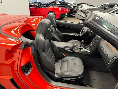 Used 2013 Chevrolet Corvette Grand Sport w/ 3LT Preferred Equipment Group RWD image 18