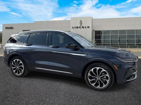 Certified 2024 Lincoln Nautilus Reserve AWD/4WD image 1